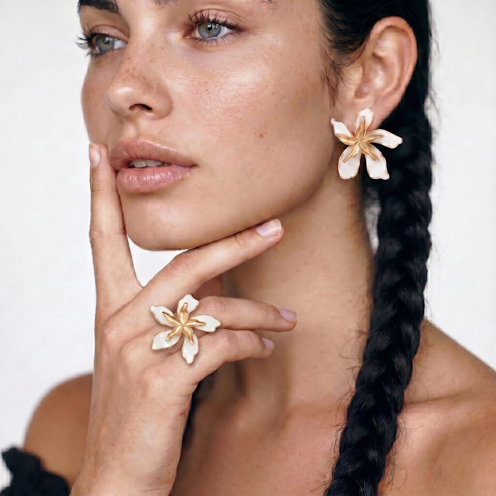 Flower Ring for Women, Gold Ring, White Enamel Ring, Cute Jewelry Gift